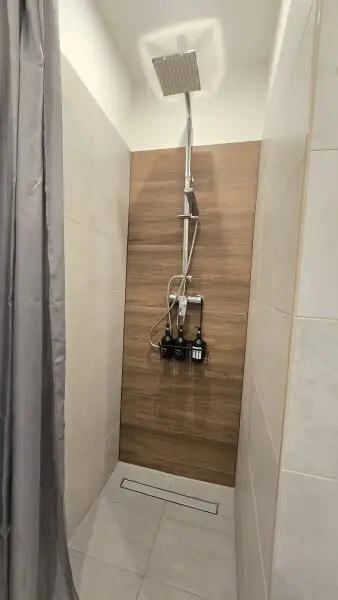 Neusanierte zwei Zimmerwohnung