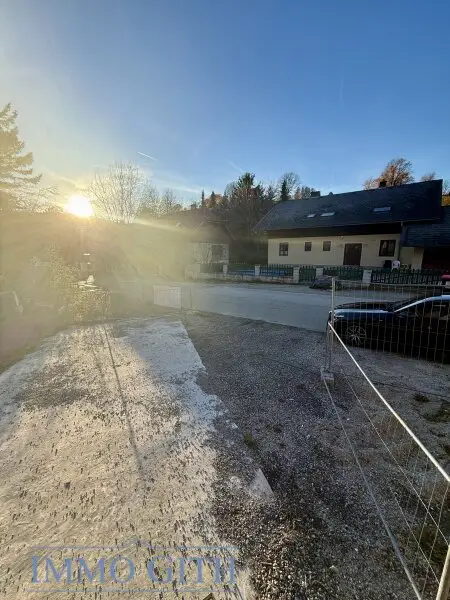 BAUGRUNDSTÜCK MIT BEWILLIGTEM HAUSPROJEKT IN BREITENFURT BEI WIEN – 592 m²