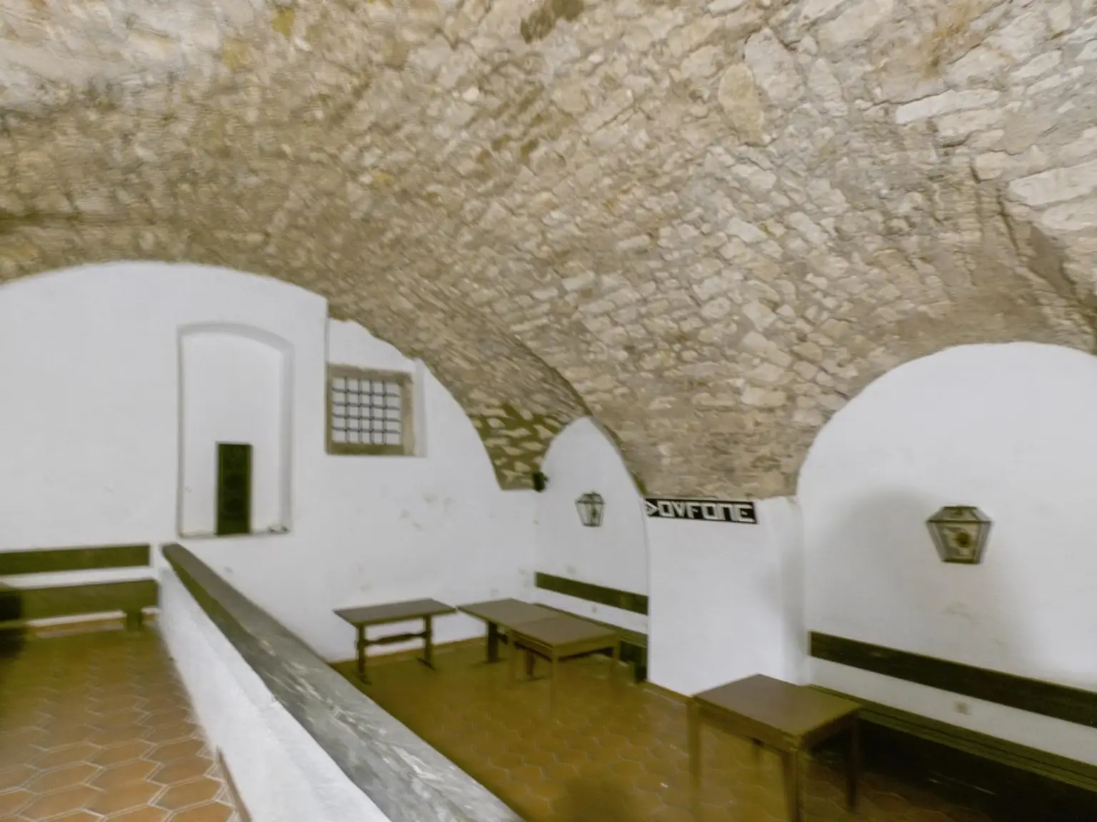 Etage 1- Verlies Bild 1