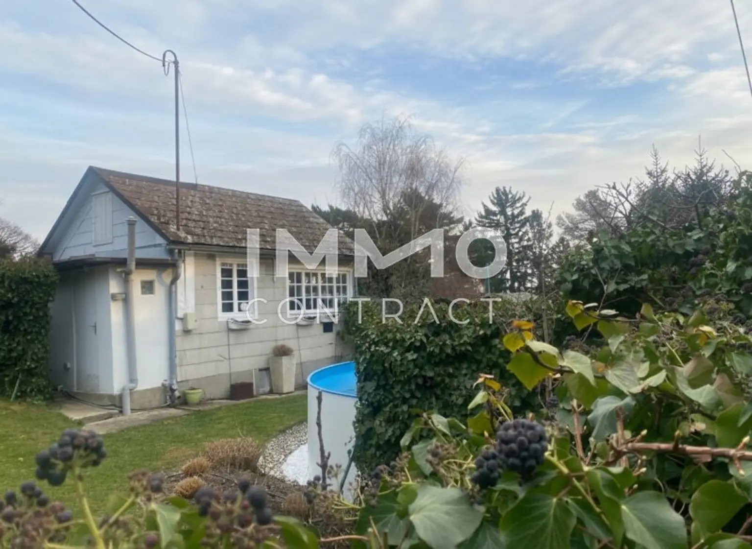 Gartenhäuschen mit Strom, Küche und WC