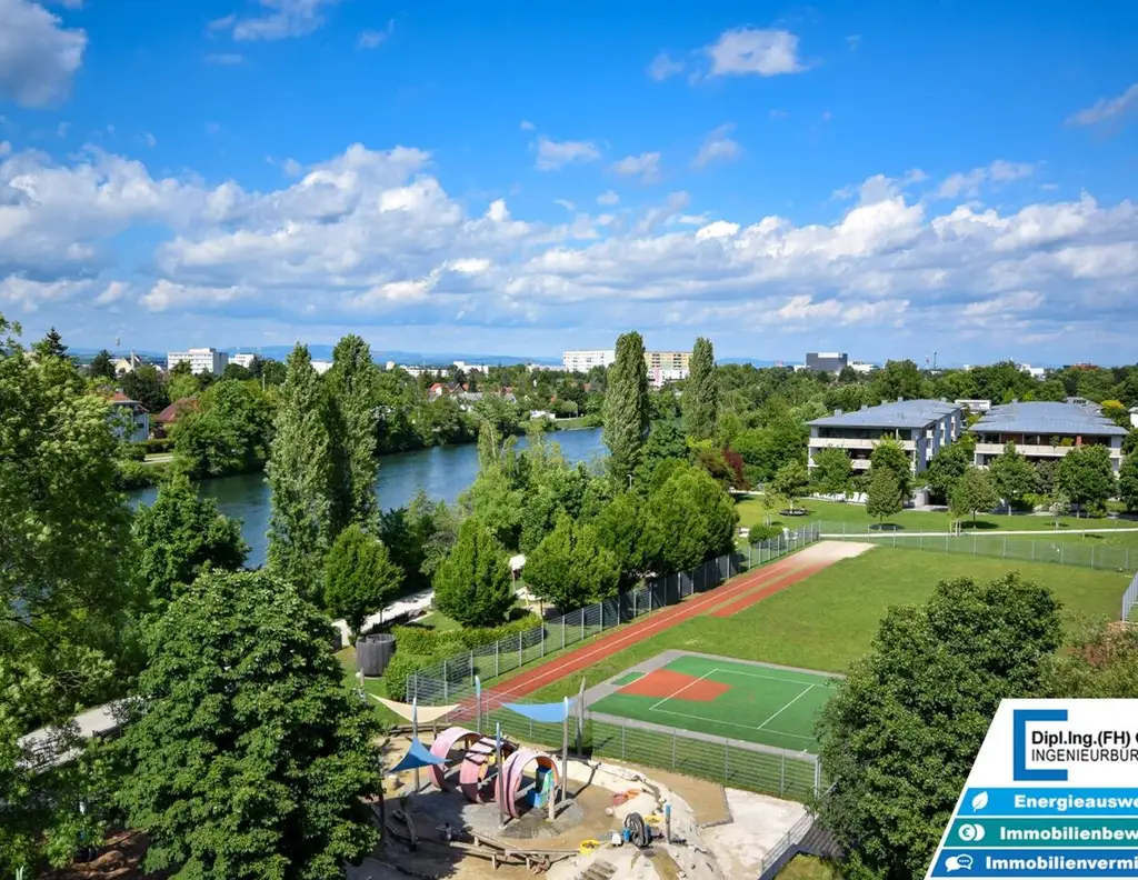 Dachgeschosswohnung in Toplage an der Traun - 3 Zimmer, Loggia & Lift in Thalheim bei Wels