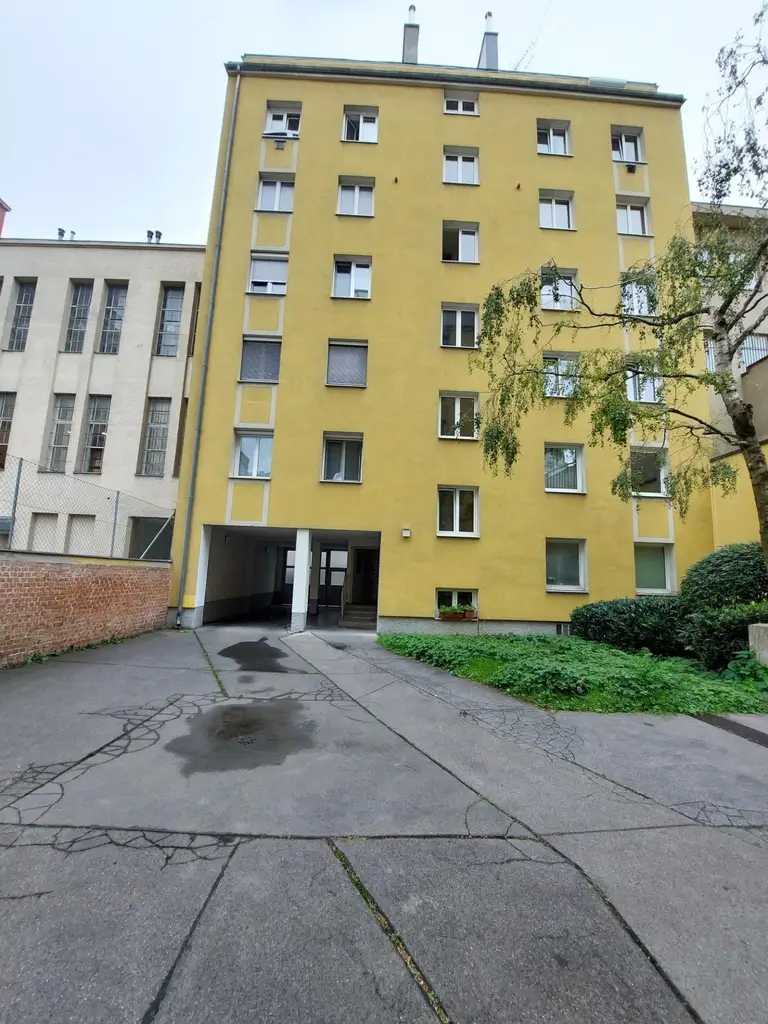 Zweizimmereigentum in Erstbezugszustand nach Generalsanierung- direkt an der FUZO Favoriten