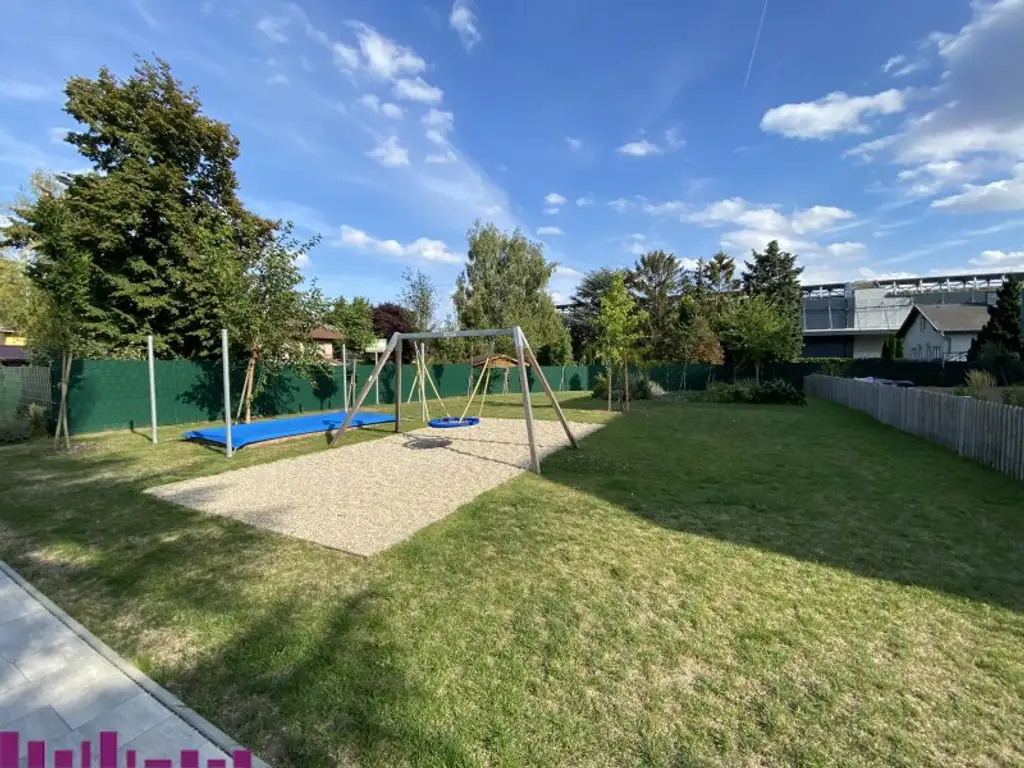 Großzügige 2 Zimmer mir riesiger Terrasse - hell und modern - super Lage!