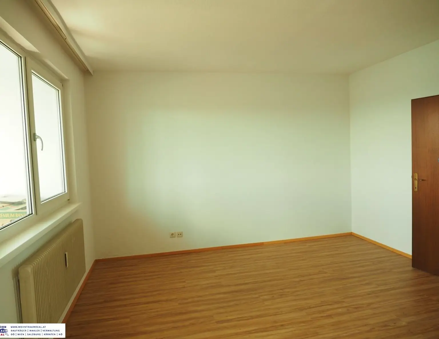 Preiswerte Eigentumswohnung in Asten zu verkaufen - TIEFGARAGENPLATZ inklusive!