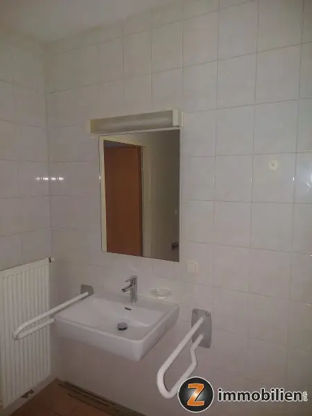 Jennersdorf: Gepflegte Wohnung, Ruhelage