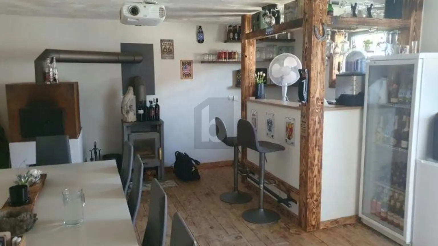 TEILSANIERT MIT GROSSEM SONNIGEN GARTEN U. STADL - 2 ZUFAHRTEN