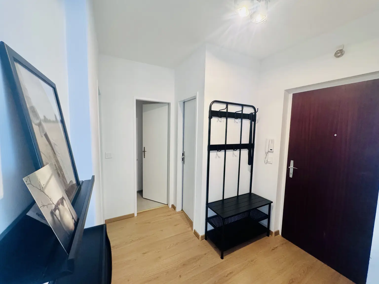 Helle 2-Zimmer-Neubauwohnung mit Terrasse & Parkplatz in ruhiger Grünlage