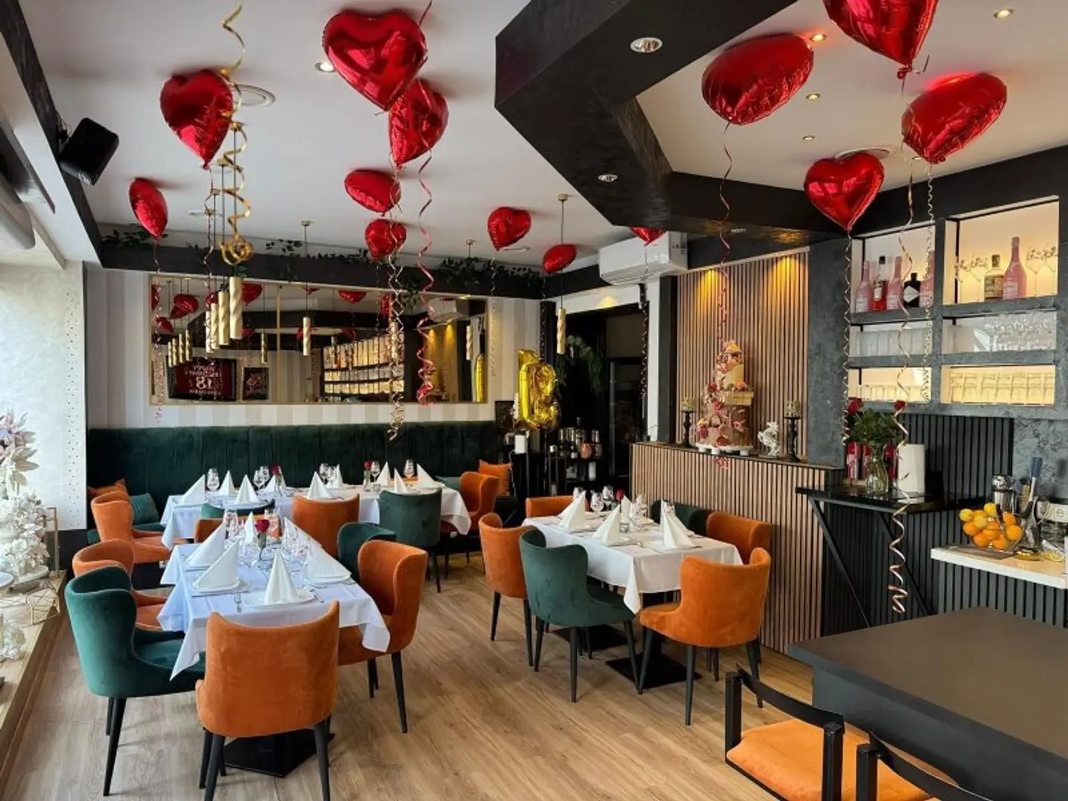 Cafe Restaurant-Konditorei-Eissalon-Catering