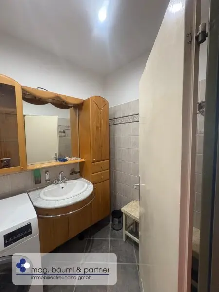 Familienwohnung am Wienerberg, 5 Zimmer mit Balkon und Gartennutzung