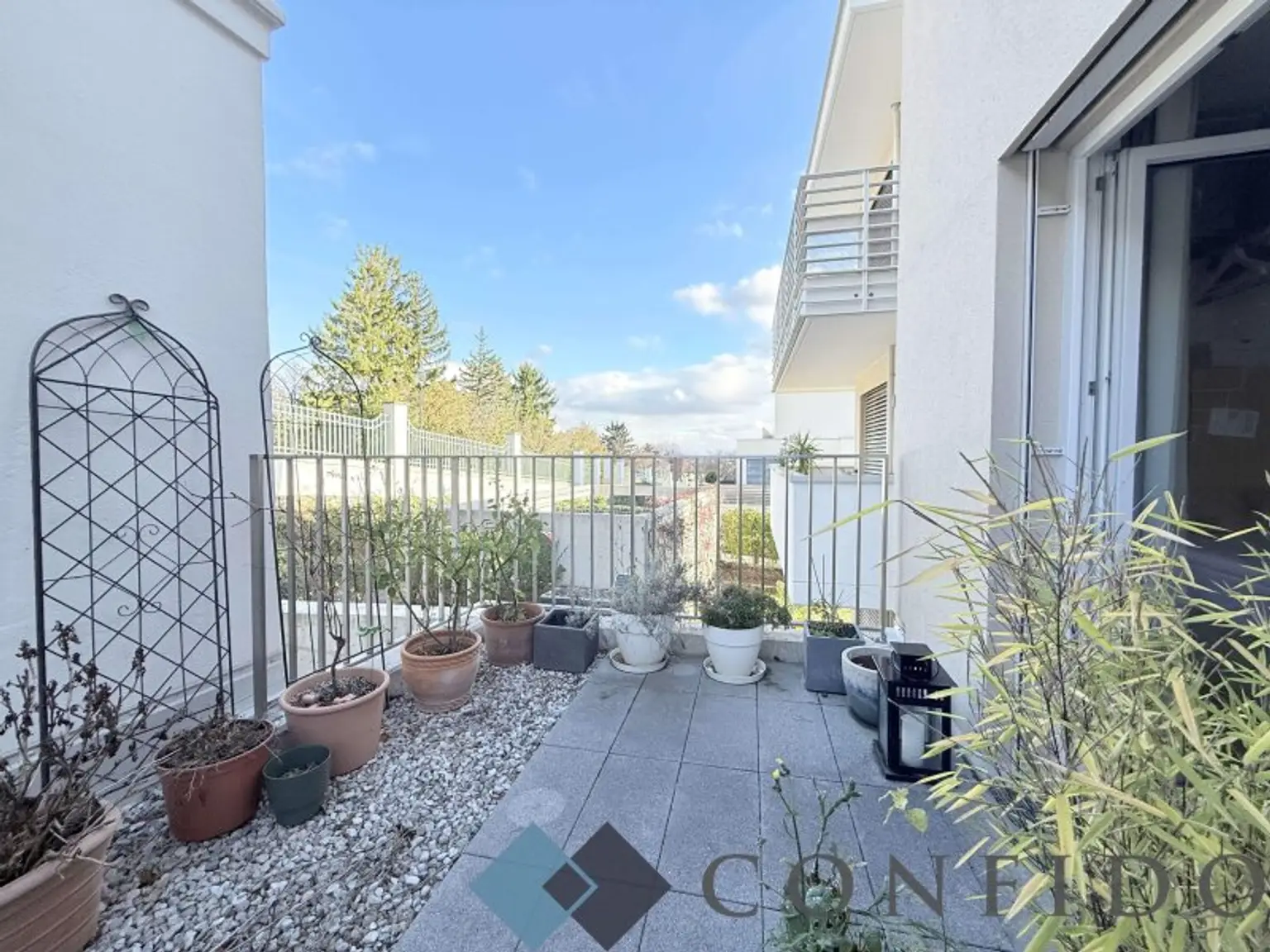 Hochwertig und modern - Traumhafte 3 Zimmerwohnung in bester Lage Badens - Stellplatz inklusive