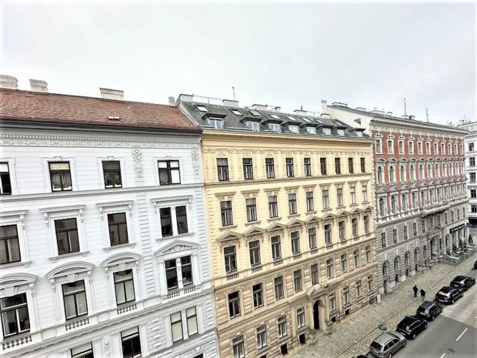 HÖRLGASSE BEIM SCHLICKPLATZ, gepflegte 45 m2 Neubau, 2 Zimmer, Komplettküche, Duschbad, Parketten, 2. Liftstock