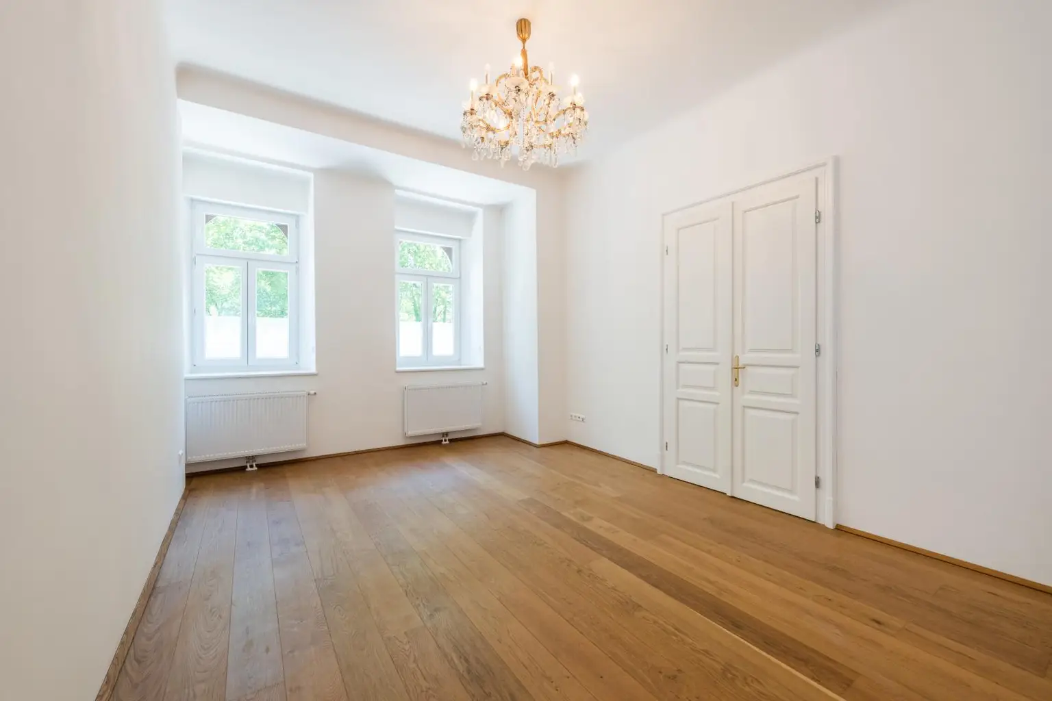 Großzügiges Zimmer