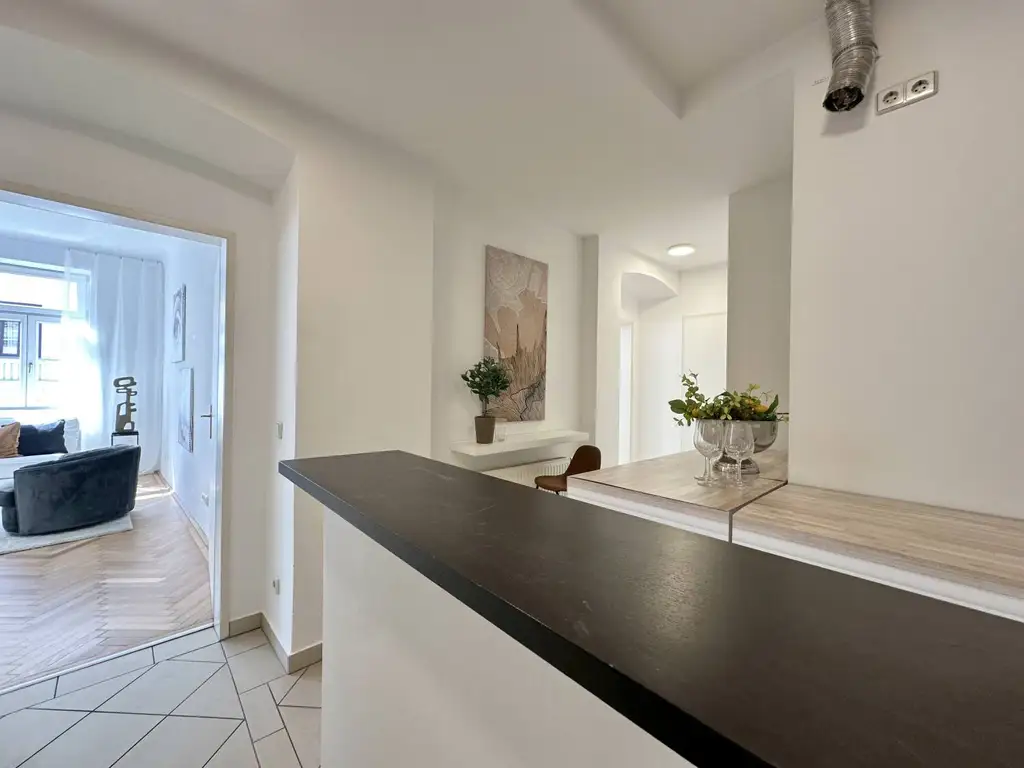 2-Zimmer-Altbau mit Stil – frisch renoviert & bezugsfertig