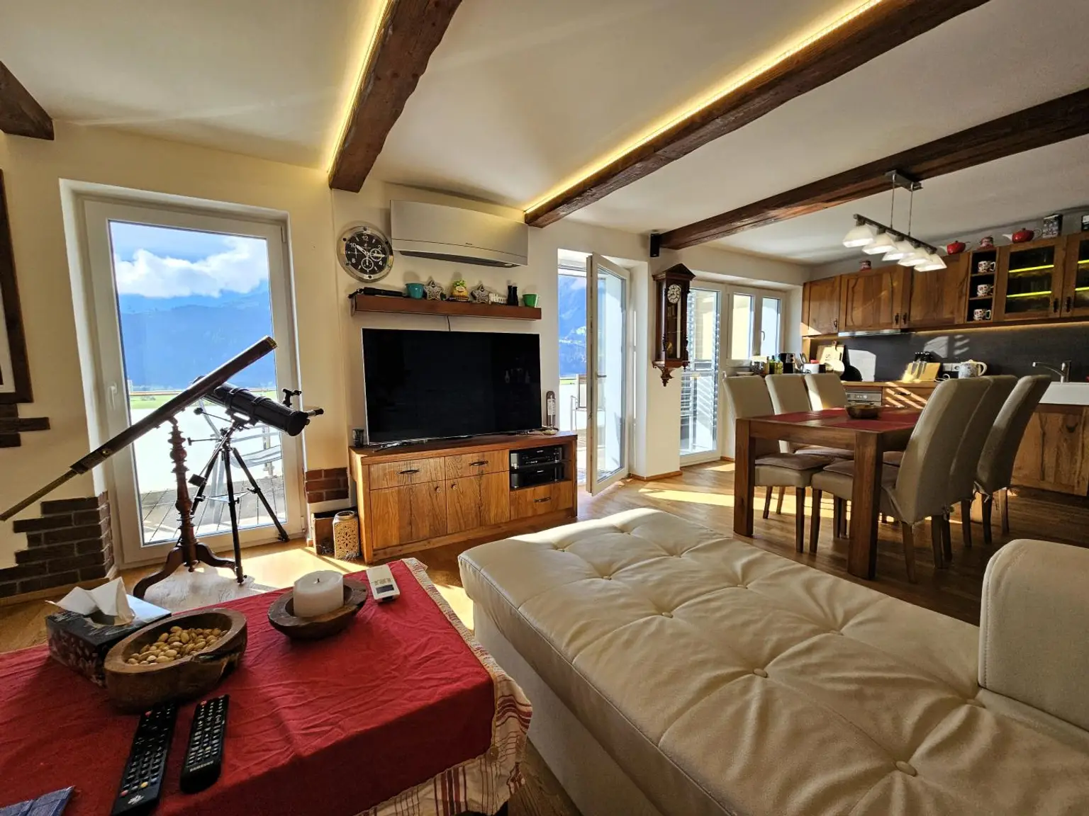 Panorama-Wohnung in Piesendorf – vollmöbliert & ideal zur touristischen Vermietung