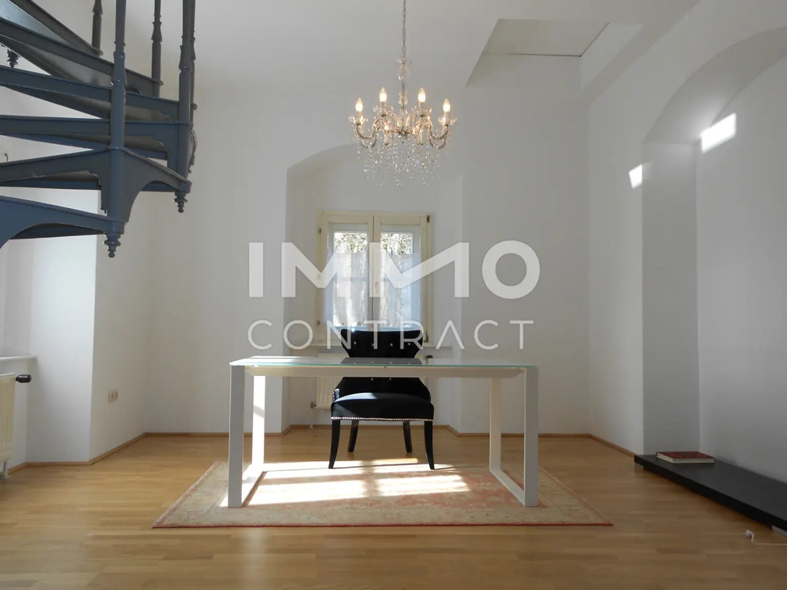 Schlossherr:in gesucht - elegante Schlosswohnung mit Turmzimmer zu verkaufen!