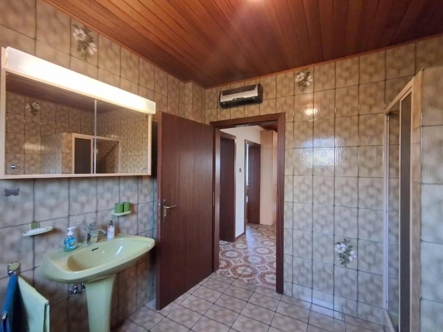 "Miethaus mit Terrasse und Garten - Breitenlee - Neuessling"