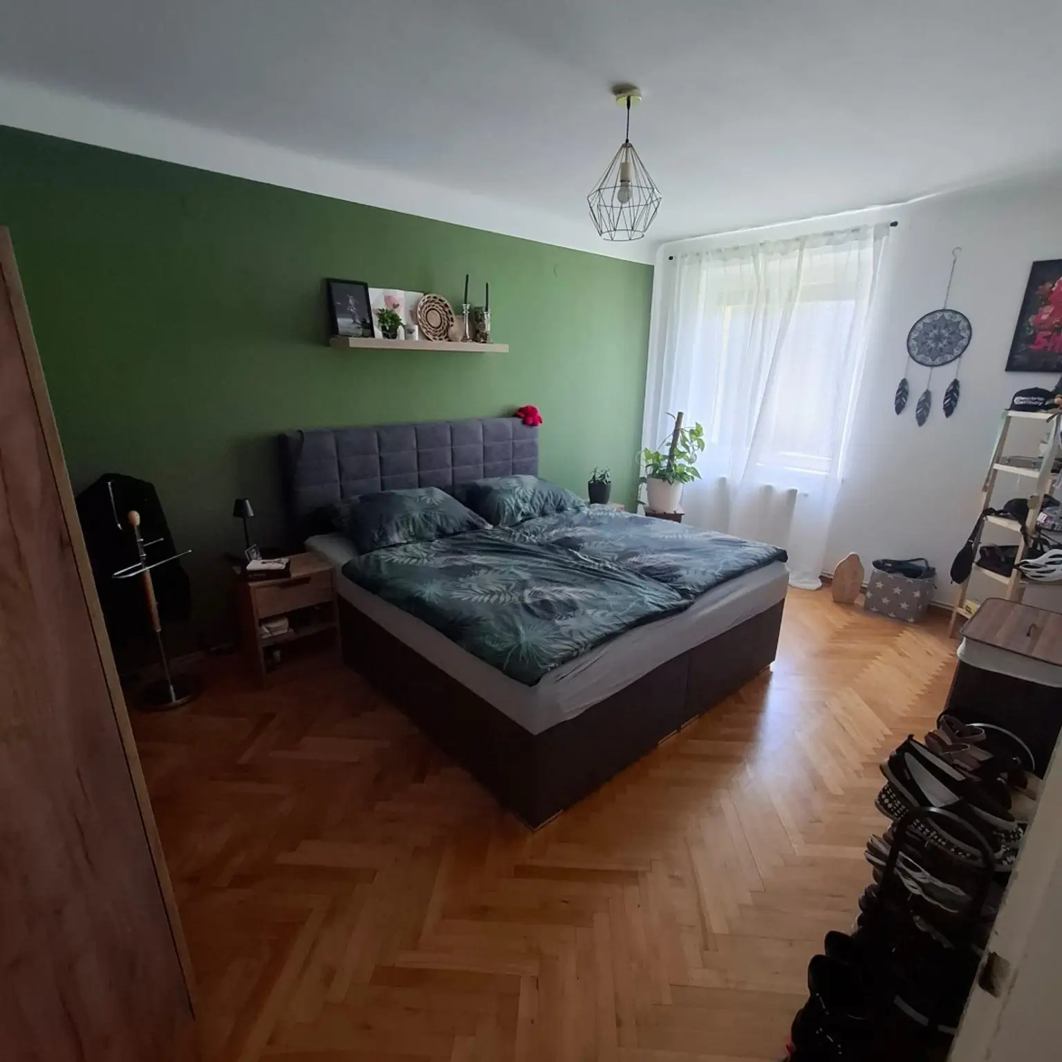 4. Zimmer / großes Schlafzimmer