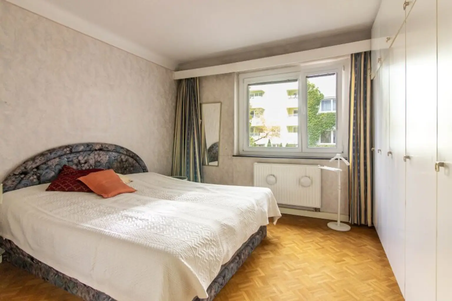 Loggiawohnung Nähe Quellenstraße - Wärmedämmung und niedrige Haus - BK