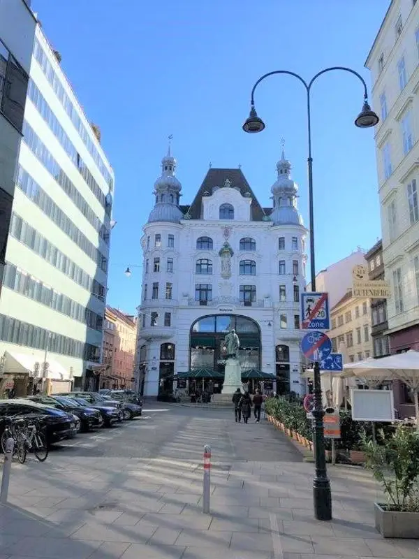 Schöne Innenstadtwohnung in Top Lage Nähe Stephansplatz