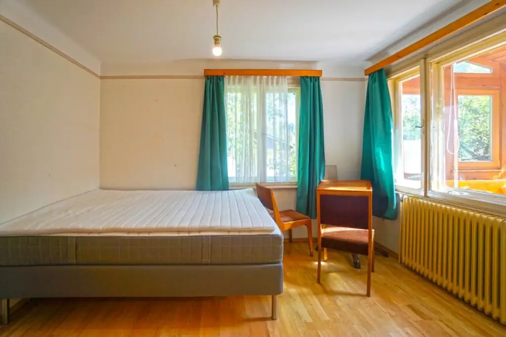 Rarität! Liegenschaft mit renovierungsbedürftigem Haus in Traumlage am Wolfersberg