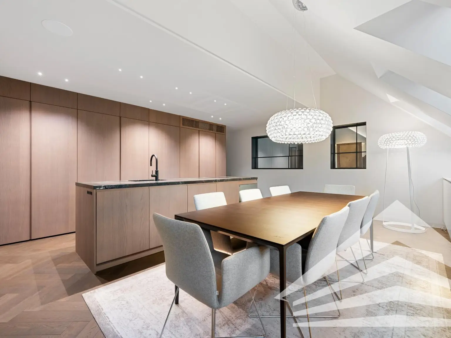 Herrenstraße Acht: Design-Penthouse in allerbester Innenstadtlage!