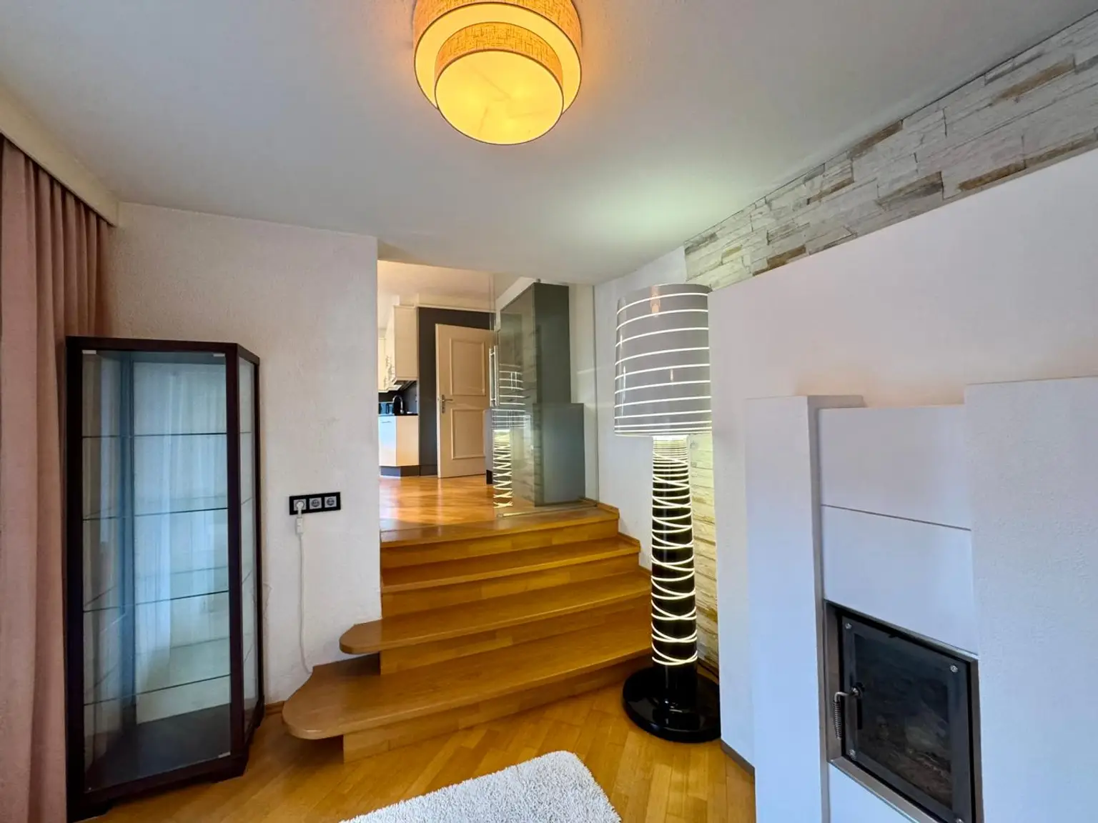 NEU! Natur. Ruhe. Lebensfreude. 4-Zimmer-Wohnung – möbliert, familienfreundlich & mit Bergblick