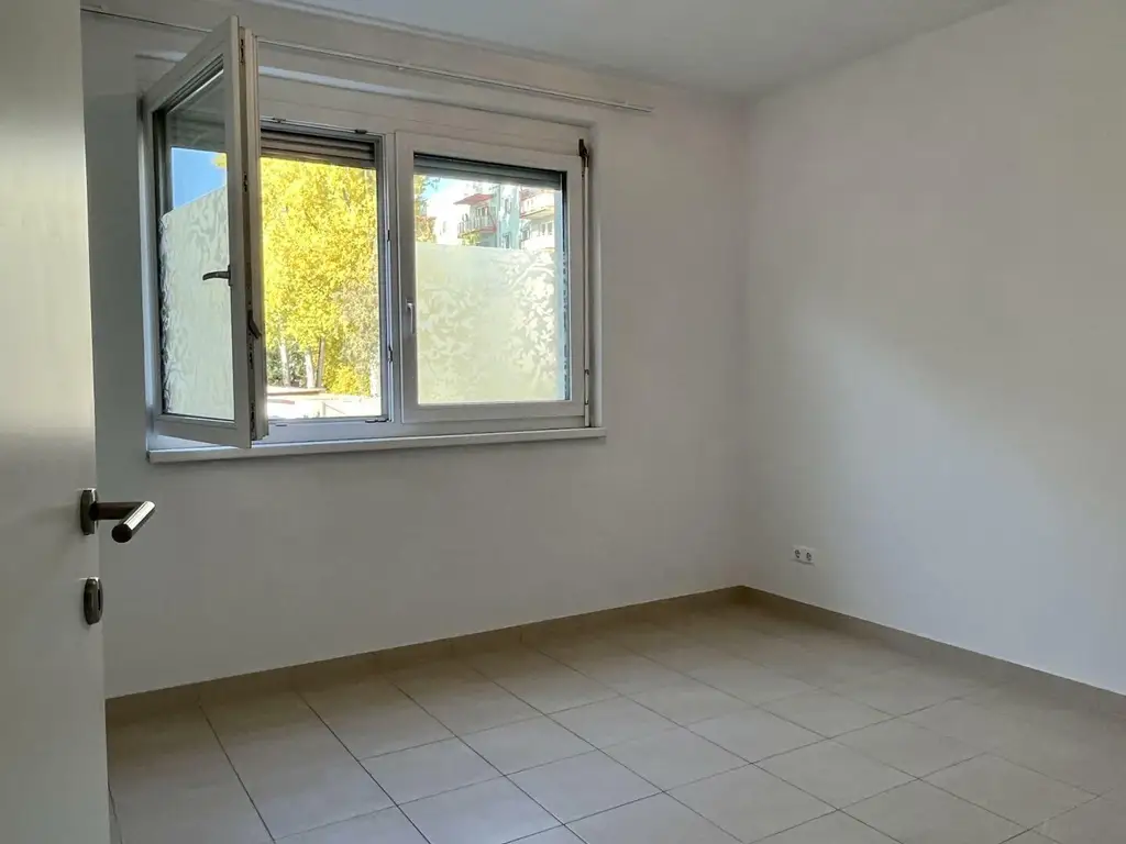 ruhige, helle und freundliche 3 Zimmer Wohnung mit Großbalkon vermietet bis 1.3.2027 dz. rund  3,3 % Rendite