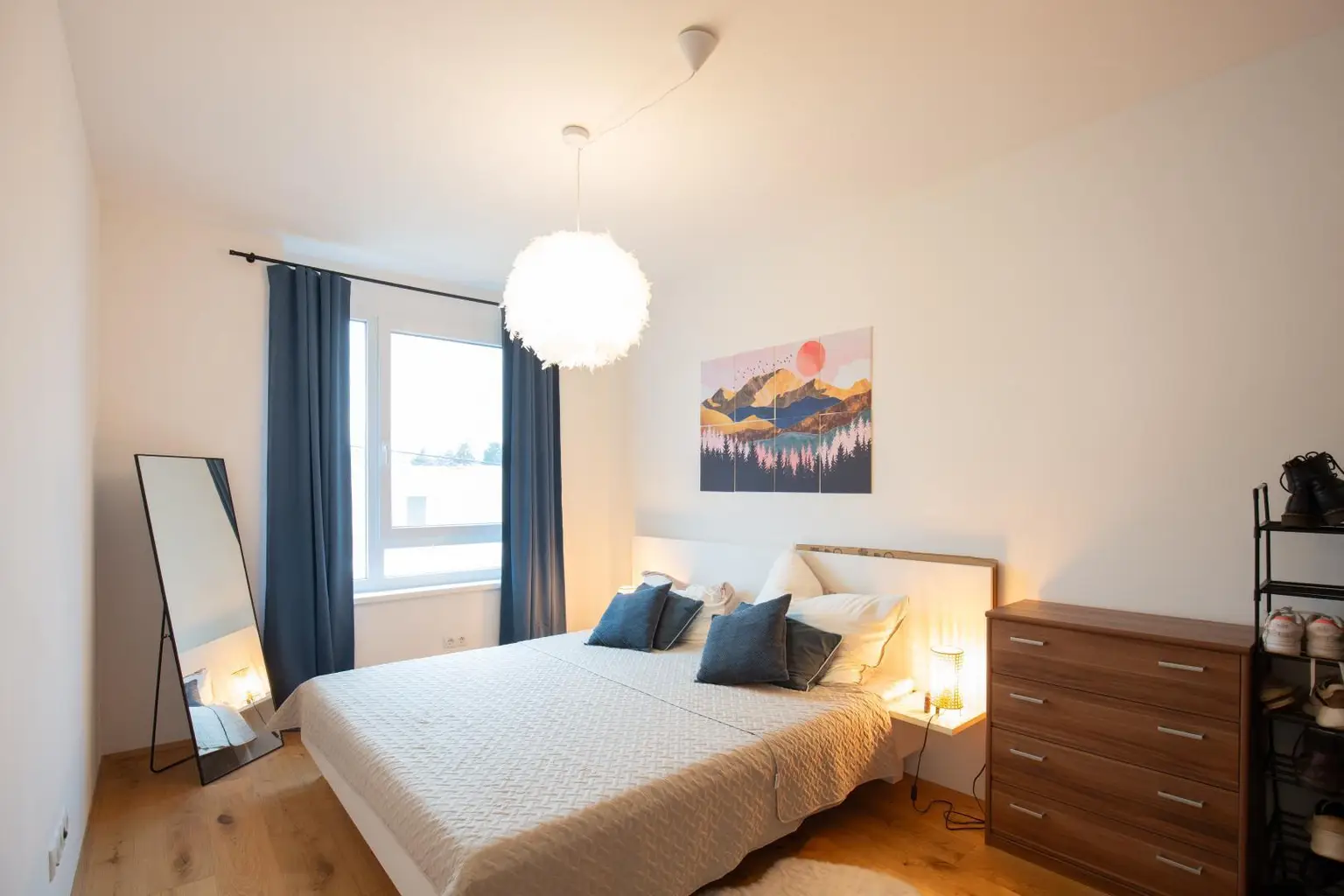 Schlafzimmer 2 OG