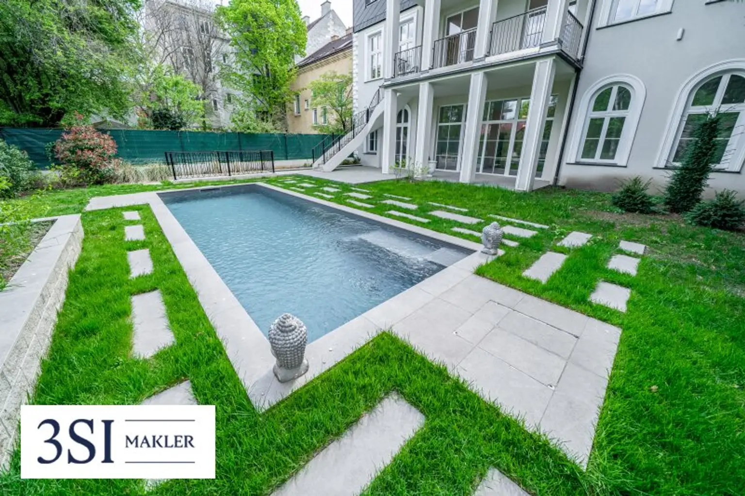 Luxus, Privatsphäre und modernste Eleganz vereint - Architektonisches Juwel in exklusiver Grünruhelage des 19. Bezirks