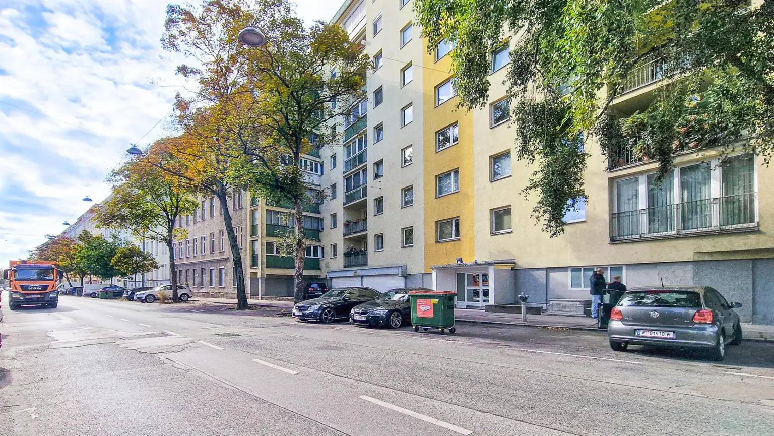 Helle Eigentumswohnung mit Grünblick im 3. Liftstock eines thermisch sanierten Hauses