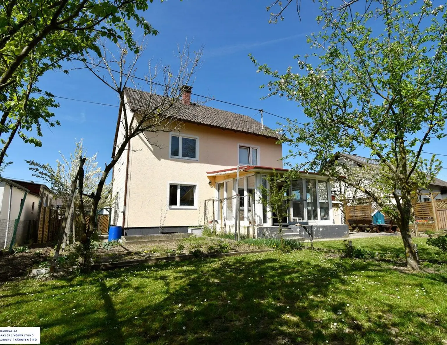 Haus mit wunderschönem Garten und Ausbaupotential in Ansfelden