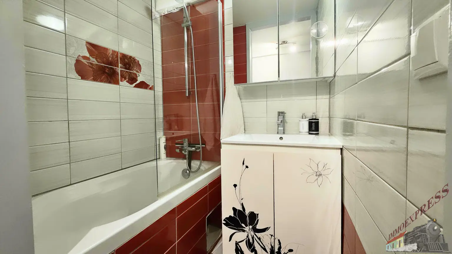Charmante 4-Zimmer-Altbauwohnung mit modernem Flair in der Karmarschgasse – 83 m²