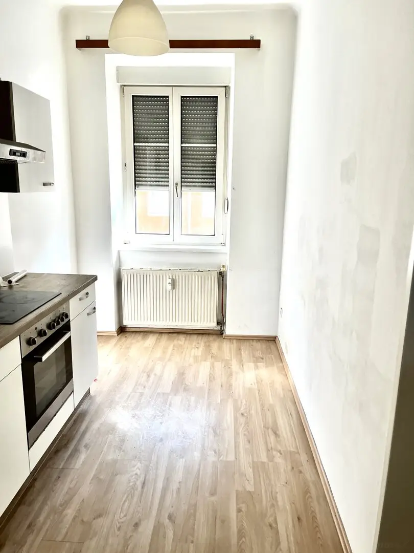 Küche mit Platz für einen Essbereich