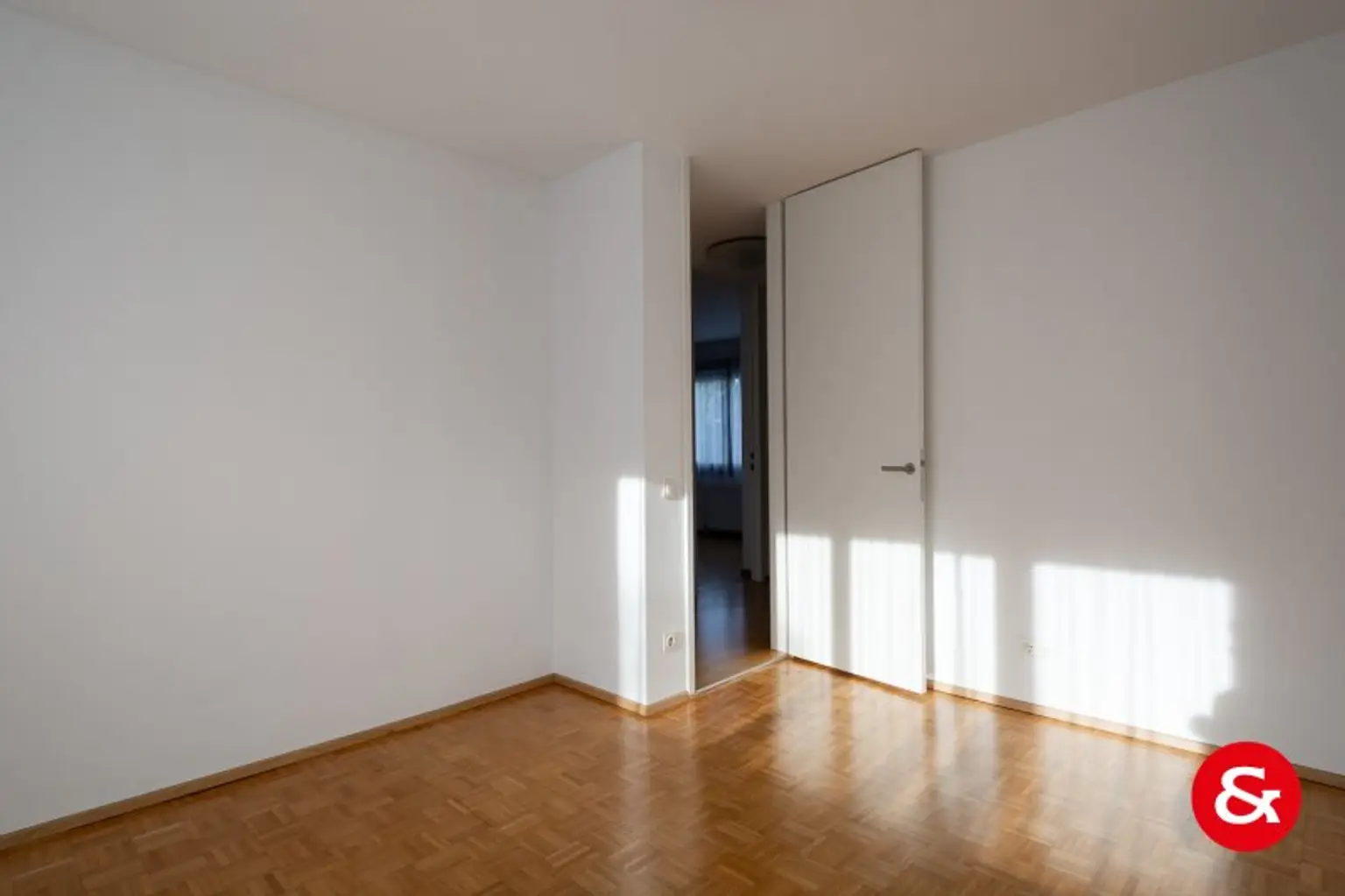 Hochwertige Qualität - Eckreihenhaus mit Garten!