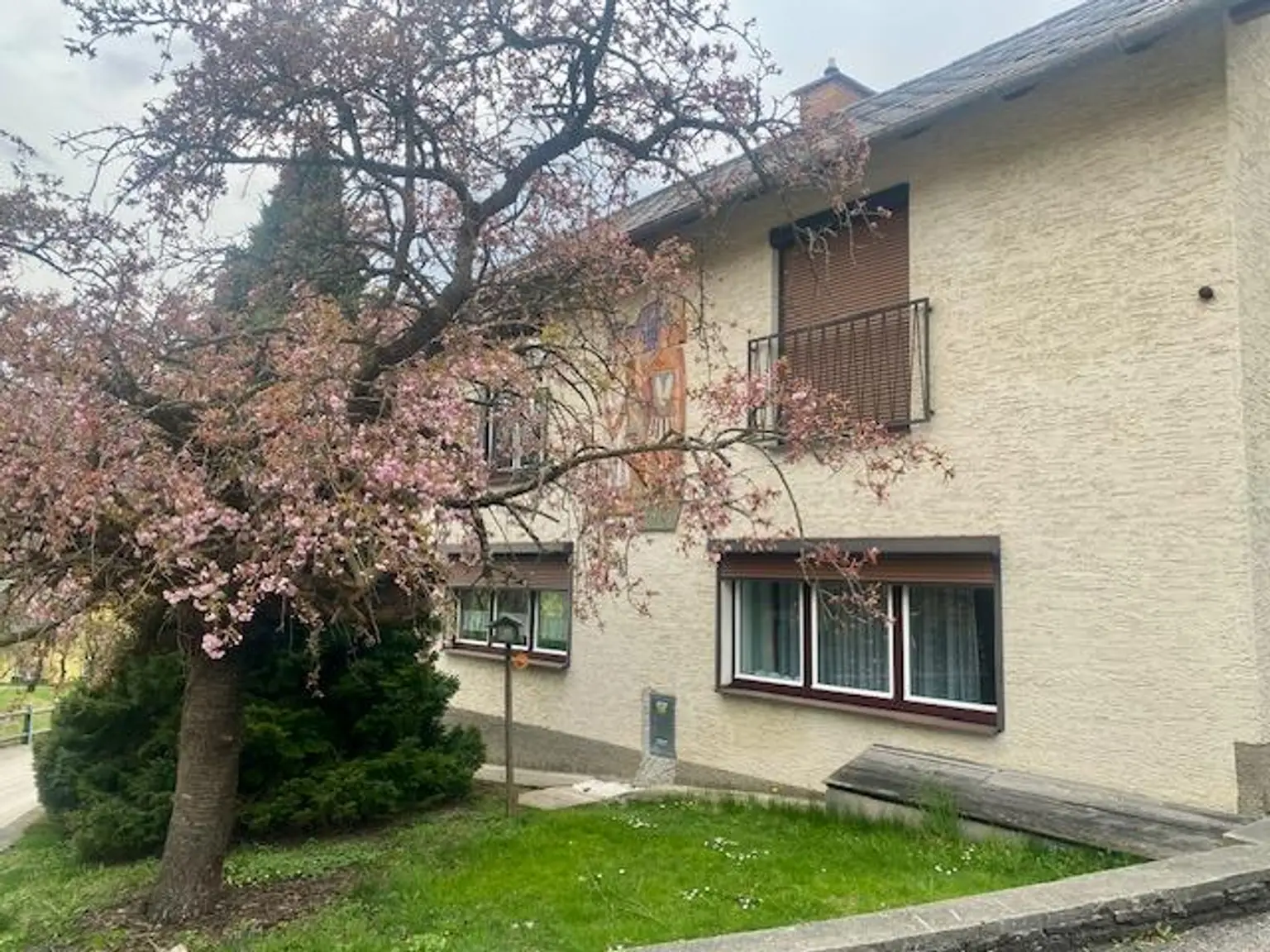 Hausansicht Wohnung EG