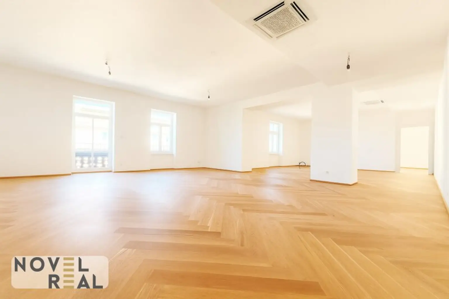 Luxuriöse 4 Zimmer Wohnung mit Highlights wie Indoor-Pool, Spa- und Fitnessbereich! ! Beste Lage in Hietzing!