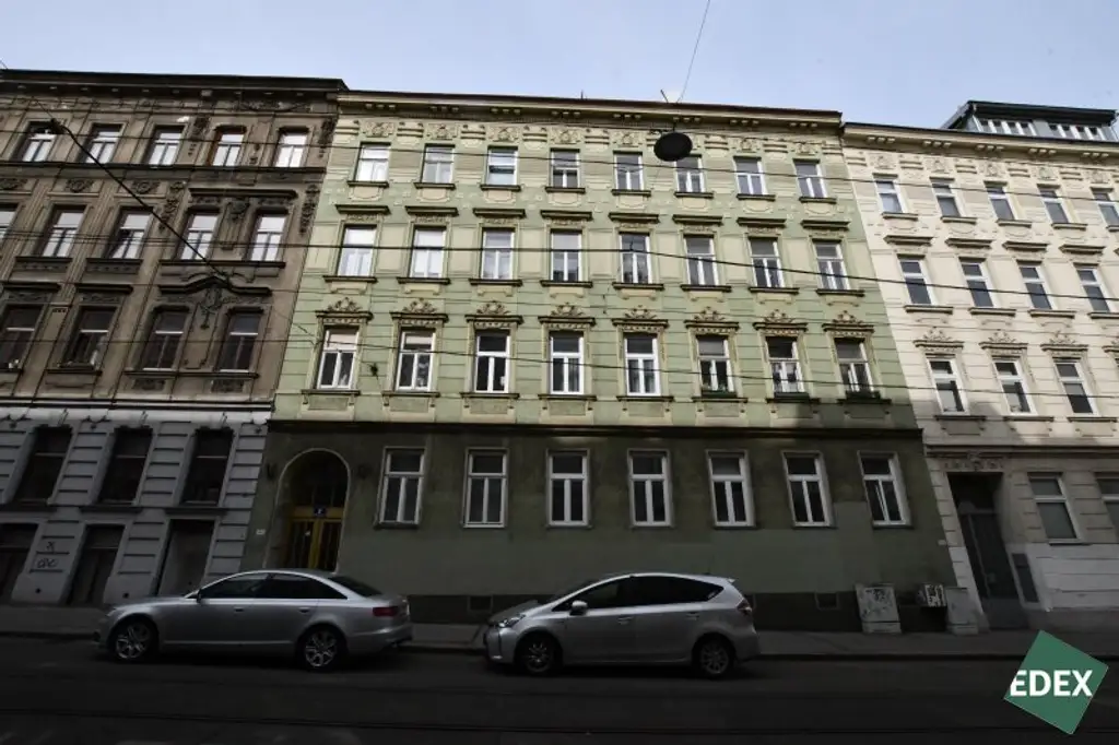 Sanierungsbedürftige 2-Zimmer-Altbauwohnung mit Entwicklungspotenzial – ca. 46 m² in zentraler Lage