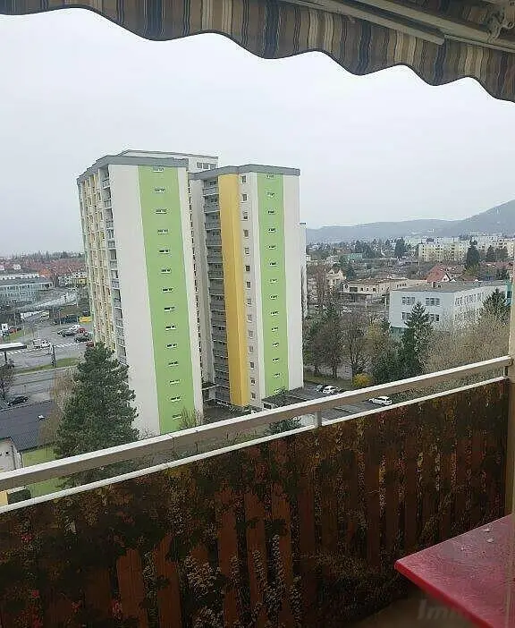 Stadtapartment mit West-Loggia und Parkmöglichkeit bei City-Park zu verkaufen!