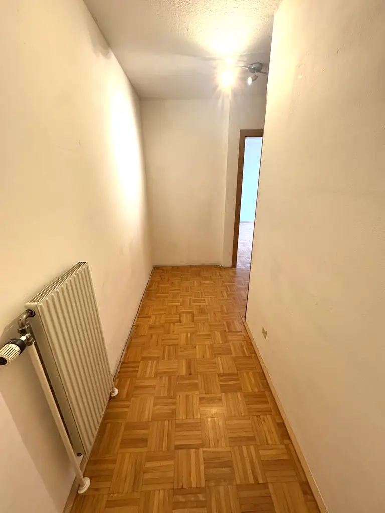 Tolle, offene 4 1/2 Zimmer Familien-Maisonette - 2 Garagenplätze bei der Fußgängerzone Mödling!