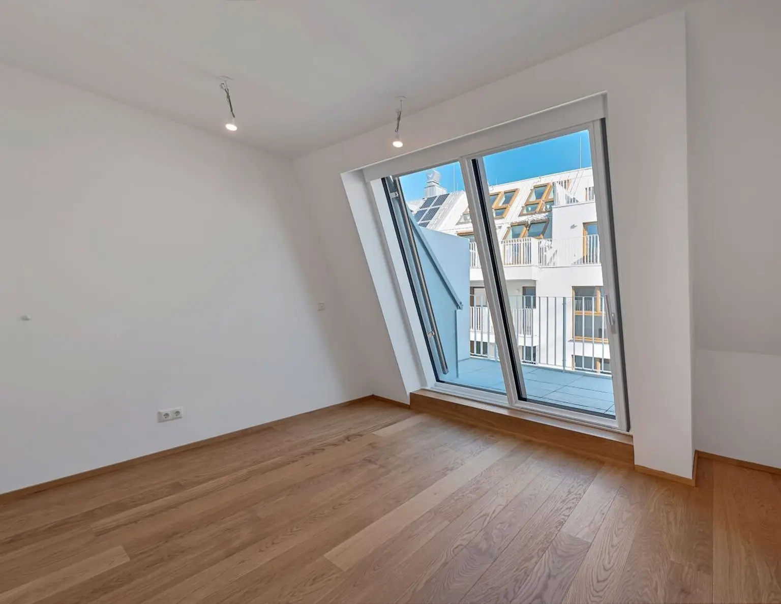 THE TEMPTATION - Vorsorgewohnung - Dachgeschosswohnung mit toller Raumaufteilung - 2 ZI - Großer Balkon
