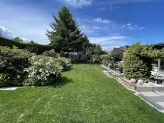 Weitläufiger Garten