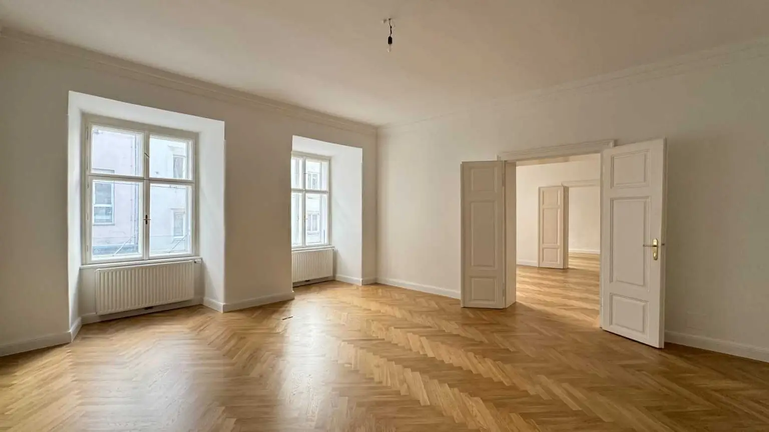 Schönes Altbaubüro in top Lage zu mieten!