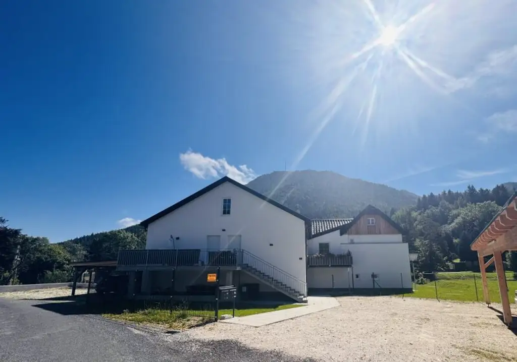 SEMMERING/GREIS - TOPSANIERTE GARTENWOHNUNG