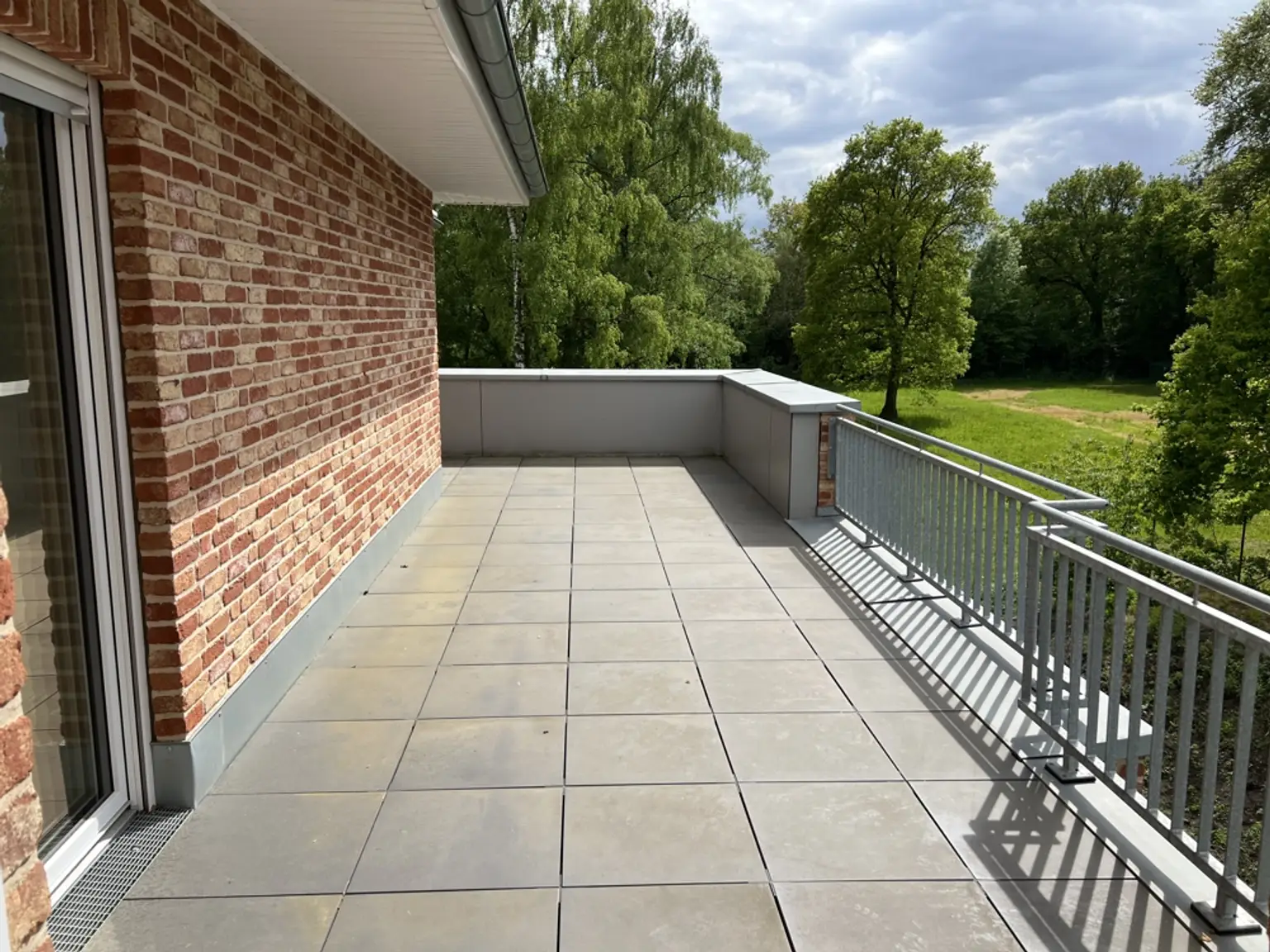 Unabhängig aber nicht allein! Seniorengerechte Wohnung mit Dachterrasse!