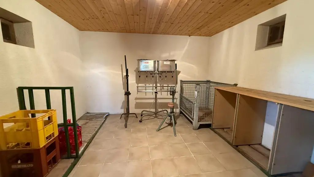 Das Herz des Weins – Ihr Weinkeller in der Pinkataler Idylle