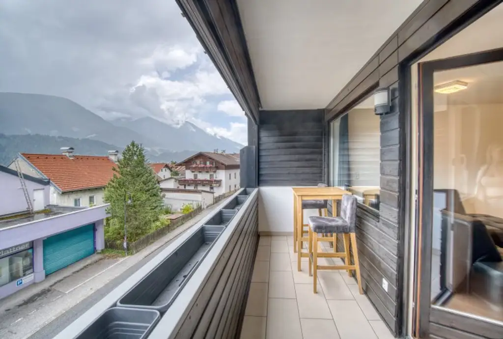 Attraktive 2-Zimmer-Wohnung mit Südbalkon und Tiefgarage