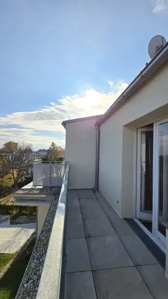 Traumhafter Grün-/Fernblick: 1-Zimmer-Wohnung mit Balkon - 4.Liftstock