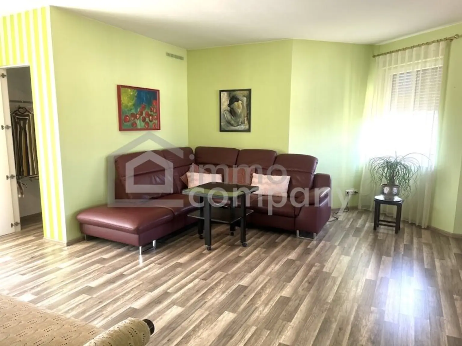 Großzüge, ausgefallene 6-Zimmer Wohnung in Jennersdorf