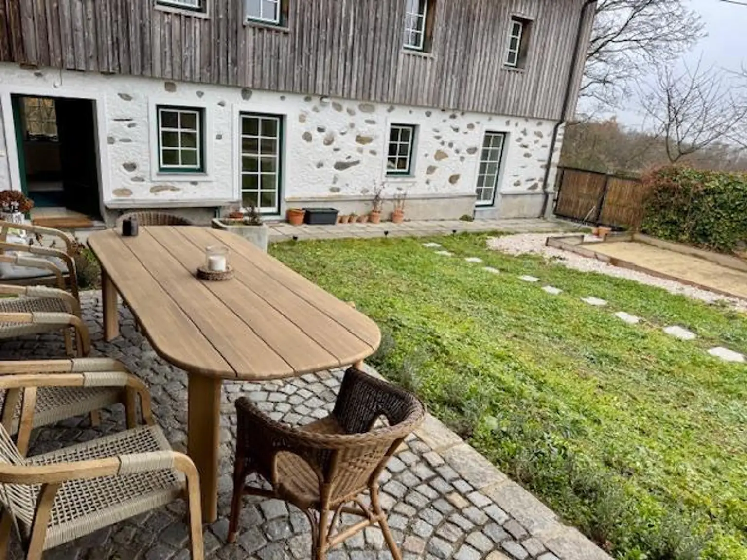 5b2ee971-d4b9-47c4-90f1-dba603ddc477