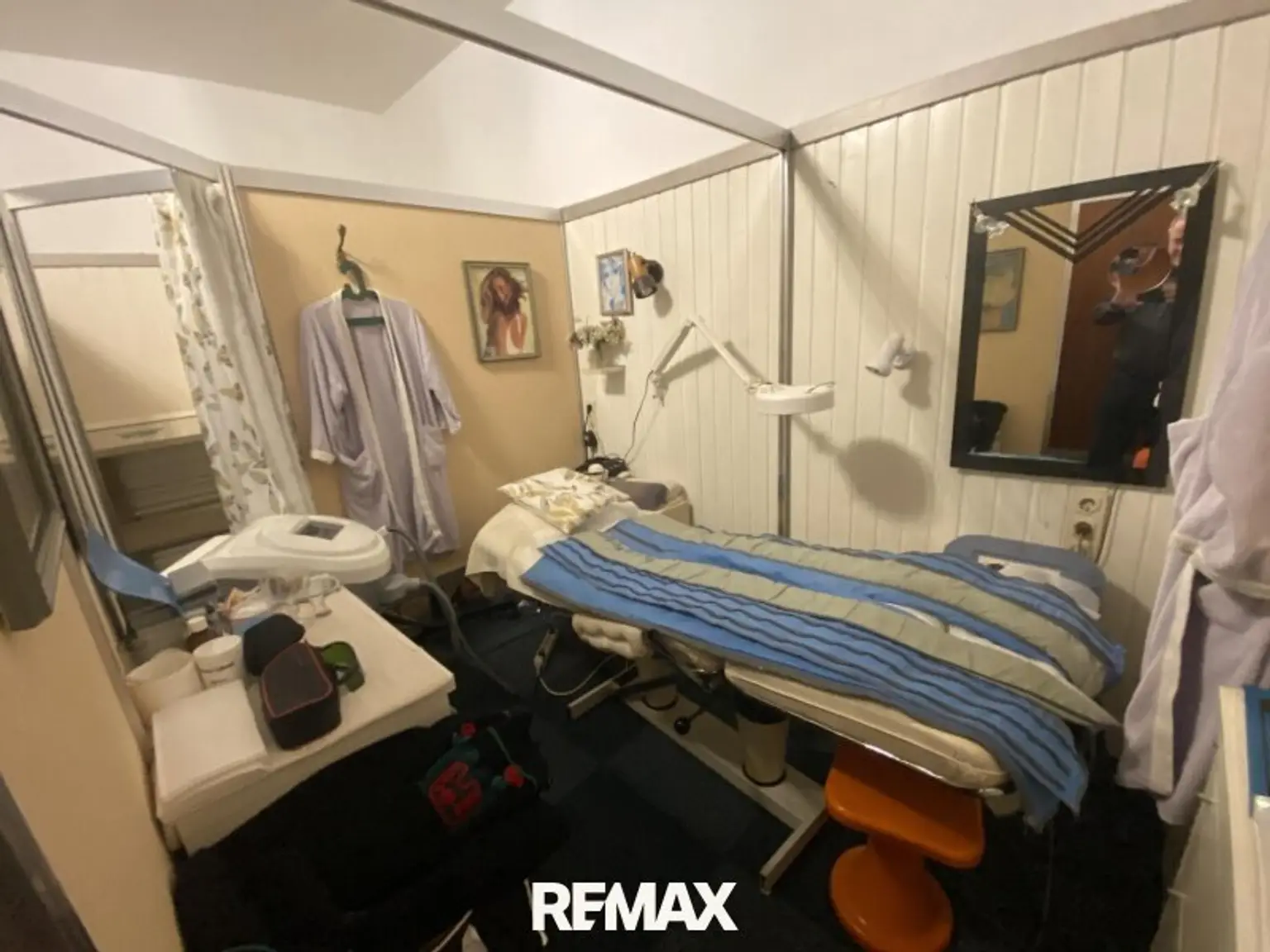 9 Haarentfernung und Lymphdrainage